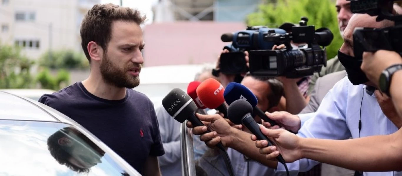 «Φρούριο» τα δικαστήρια ενόψει της μεταφοράς του 32χρονου δολοφόνου της Καρολάιν (φωτο)